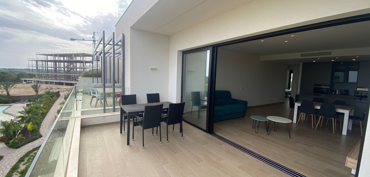 Herverkoop - Appartement / flat -
Las Colinas