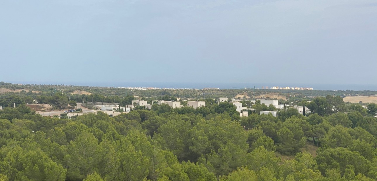 Herverkoop - Appartement / flat -
Las Colinas