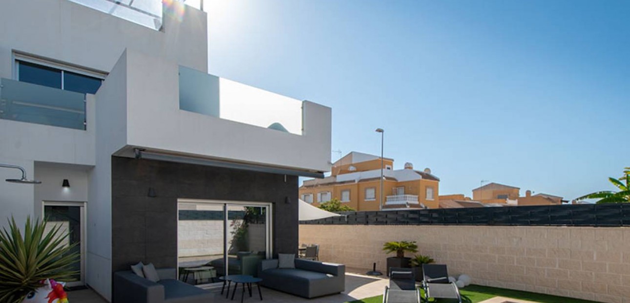 Herverkoop - Villa -
Ciudad Quesada