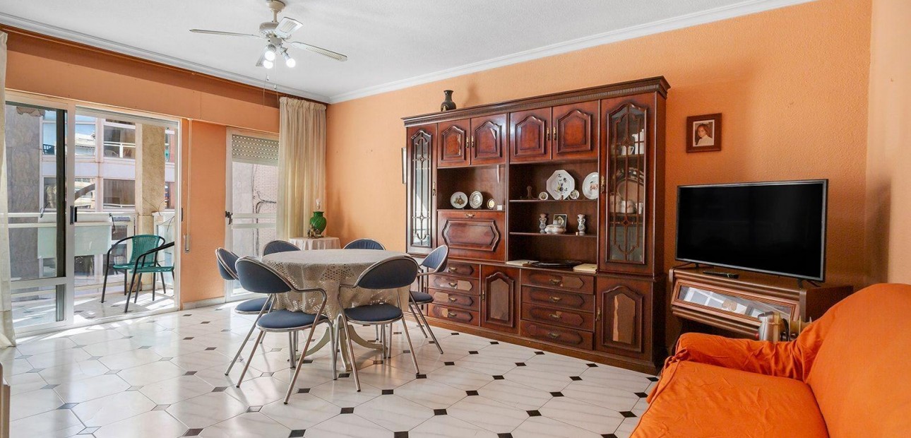 Herverkoop - Appartement / flat -
Torrevieja - torrevieja