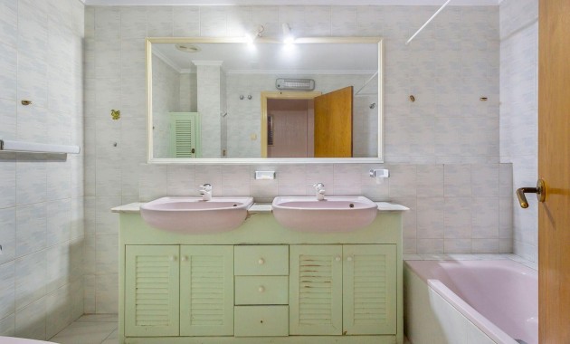 Herverkoop - Appartement / flat -
Torrevieja - torrevieja