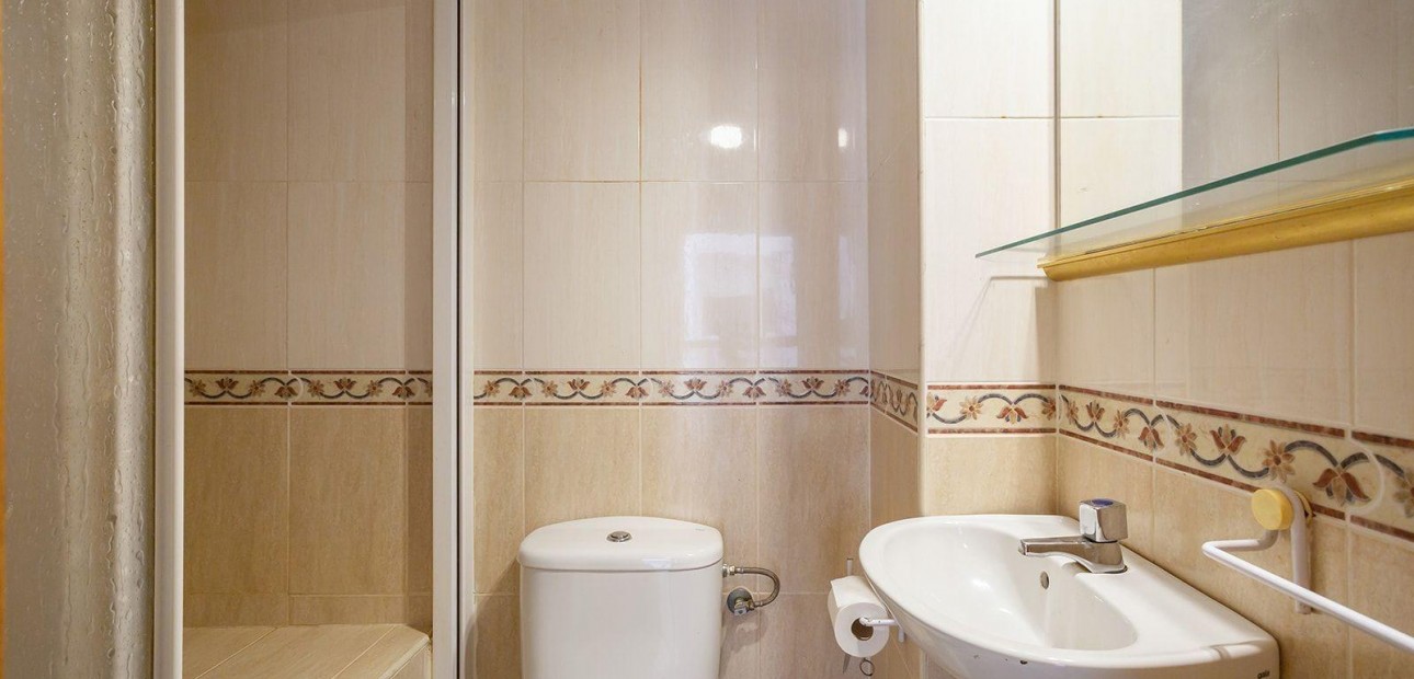 Herverkoop - Appartement / flat -
Torrevieja - torrevieja