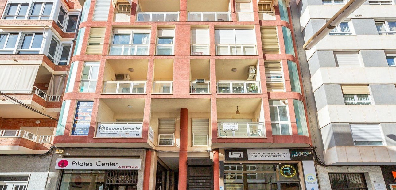 Herverkoop - Appartement / flat -
Torrevieja - torrevieja