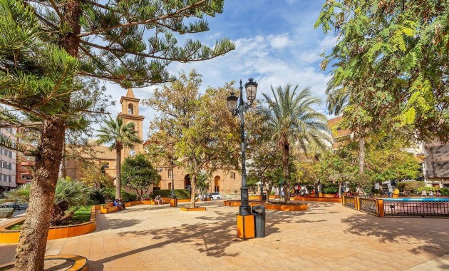 Herverkoop - Appartement / flat -
Torrevieja - torrevieja