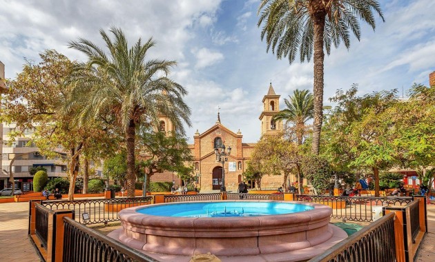 Herverkoop - Appartement / flat -
Torrevieja - torrevieja