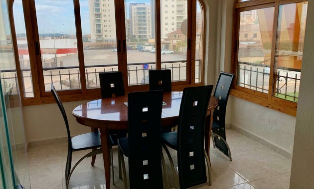 Herverkoop - Appartement / flat -
La Mata
