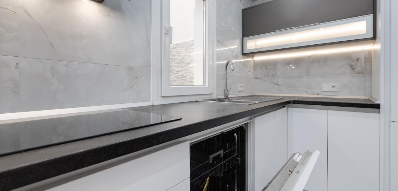 Herverkoop - Appartement / flat -
Torrevieja - torrevieja