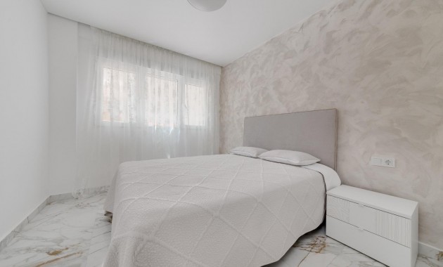 Herverkoop - Appartement / flat -
Torrevieja - torrevieja