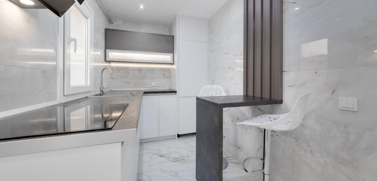 Herverkoop - Appartement / flat -
Torrevieja - torrevieja