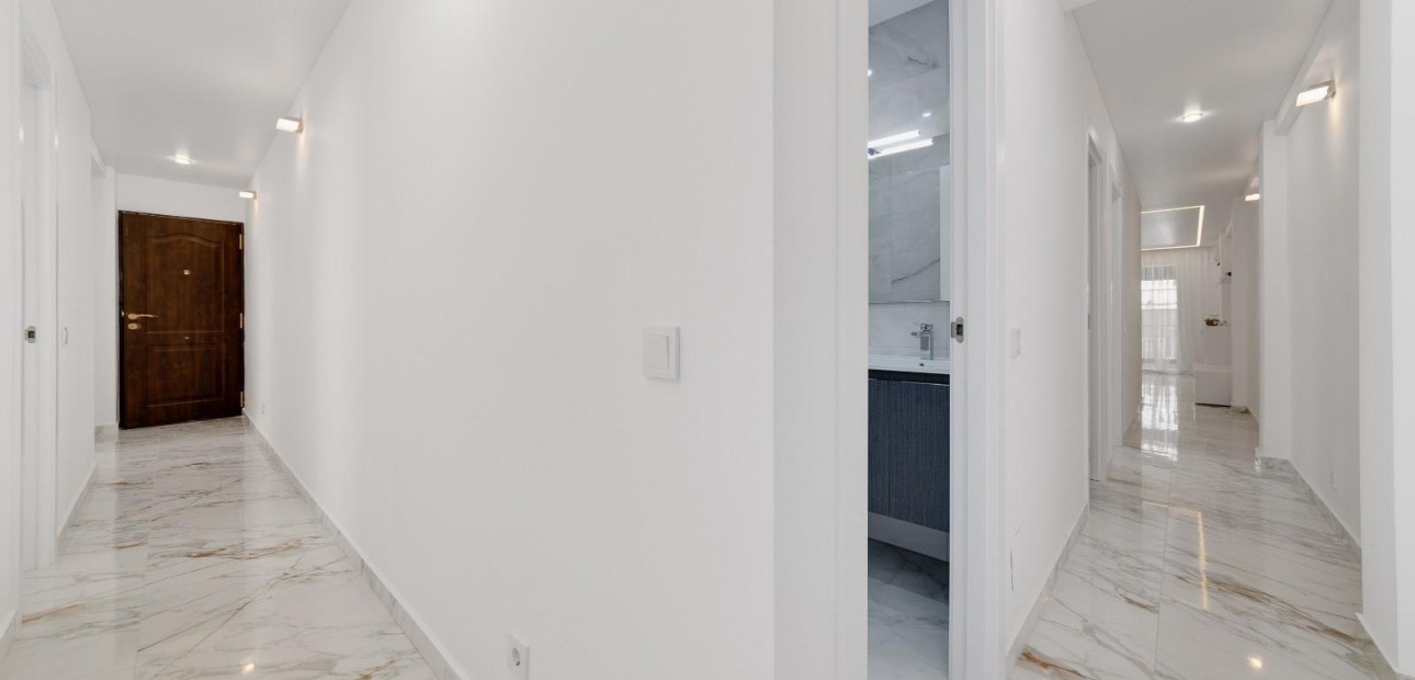 Herverkoop - Appartement / flat -
Torrevieja - torrevieja