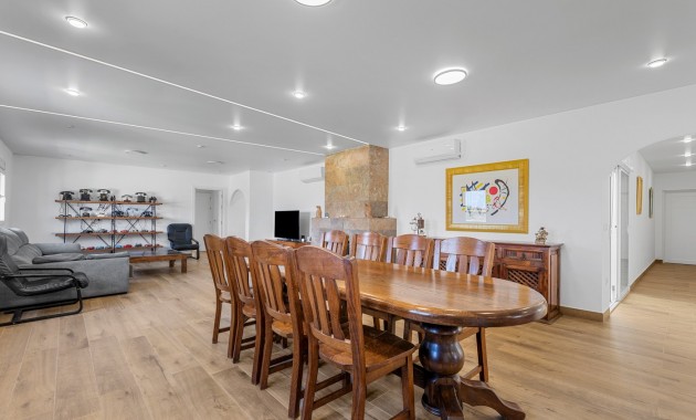 Sale - Villa -
Los Montesinos