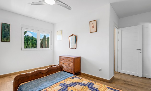 Sale - Villa -
Los Montesinos