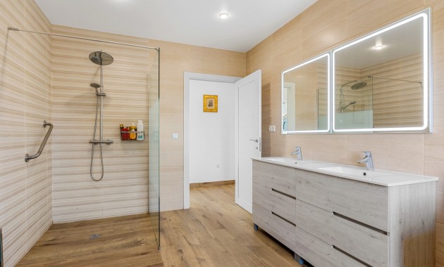 Sale - Villa -
Los Montesinos