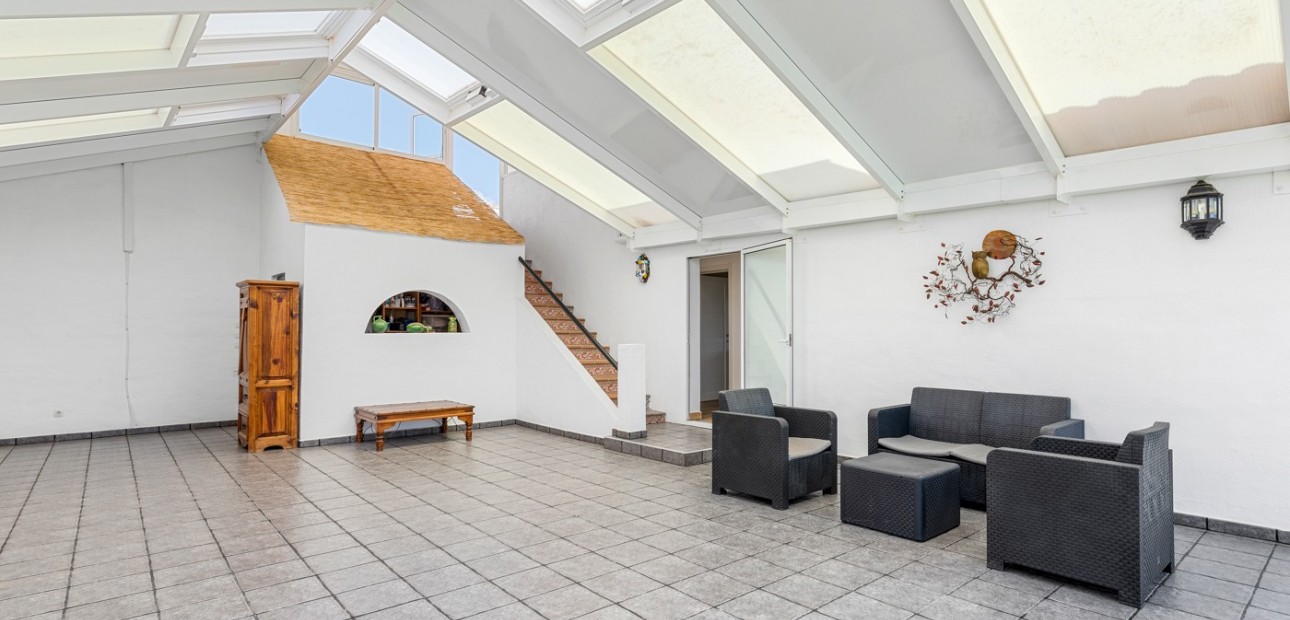 Sale - Villa -
Los Montesinos