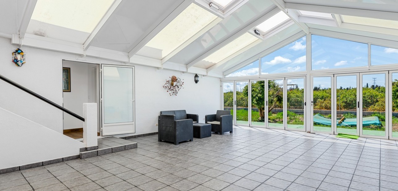 Sale - Villa -
Los Montesinos
