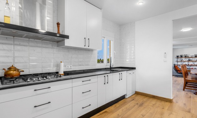 Sale - Villa -
Los Montesinos