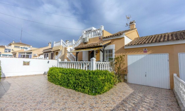 Sale - Detached Villa -
Orihuela Costa - Playa Flamenca