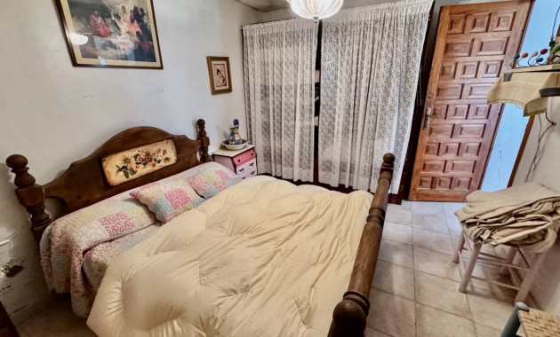 Herverkoop - Villa -
Guardamar del Segura