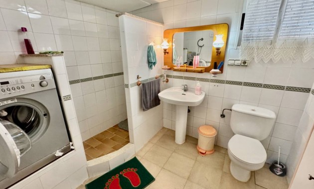 Herverkoop - Villa -
Guardamar del Segura