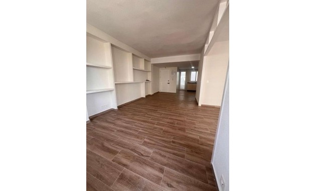 Herverkoop - Appartement / flat -
Torrevieja - torrevieja