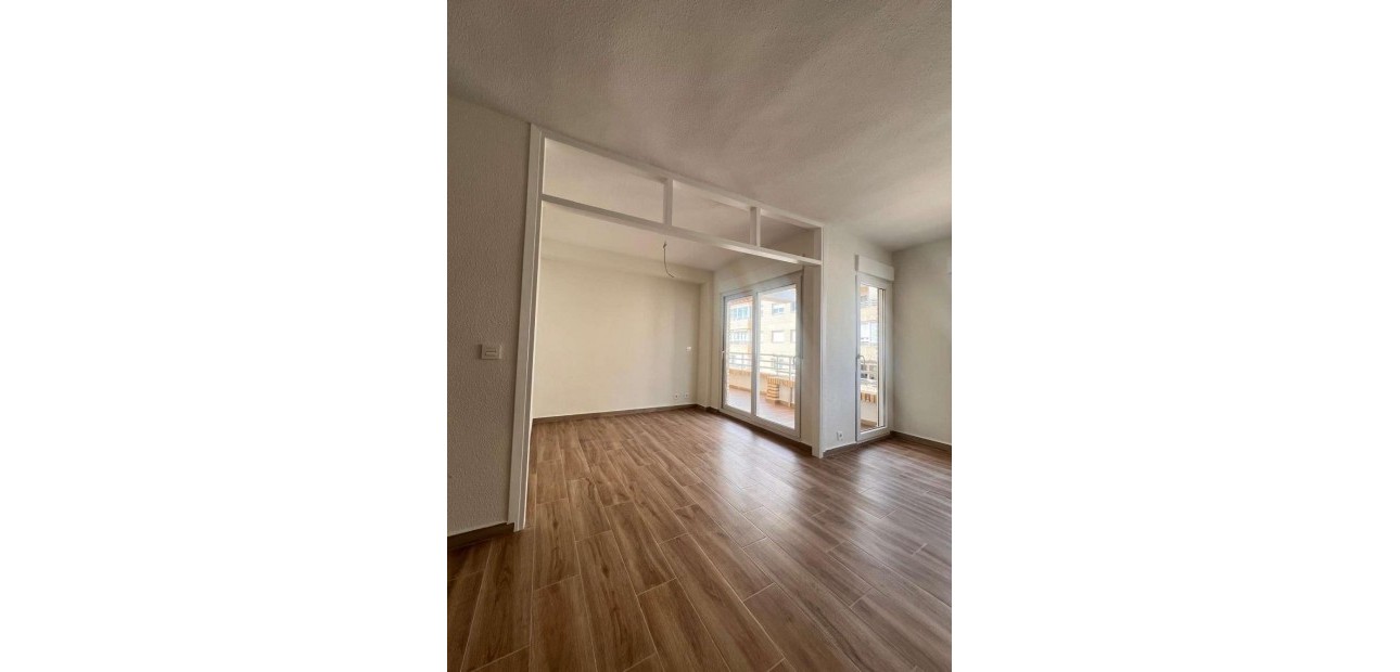 Herverkoop - Appartement / flat -
Torrevieja - torrevieja