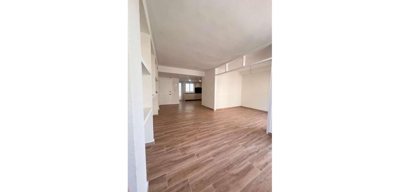 Herverkoop - Appartement / flat -
Torrevieja - torrevieja