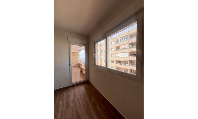 Herverkoop - Appartement / flat -
Torrevieja - torrevieja