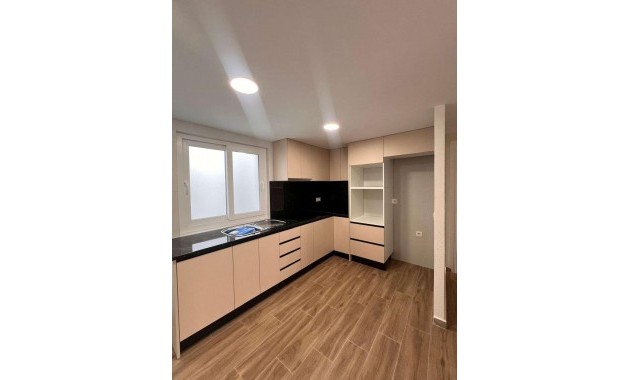 Herverkoop - Appartement / flat -
Torrevieja - torrevieja