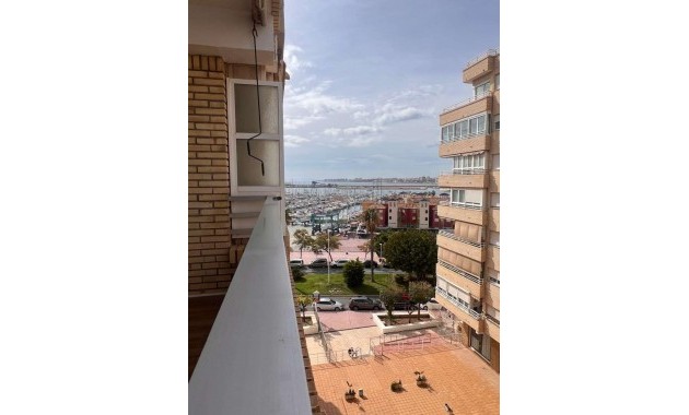 Herverkoop - Appartement / flat -
Torrevieja - torrevieja