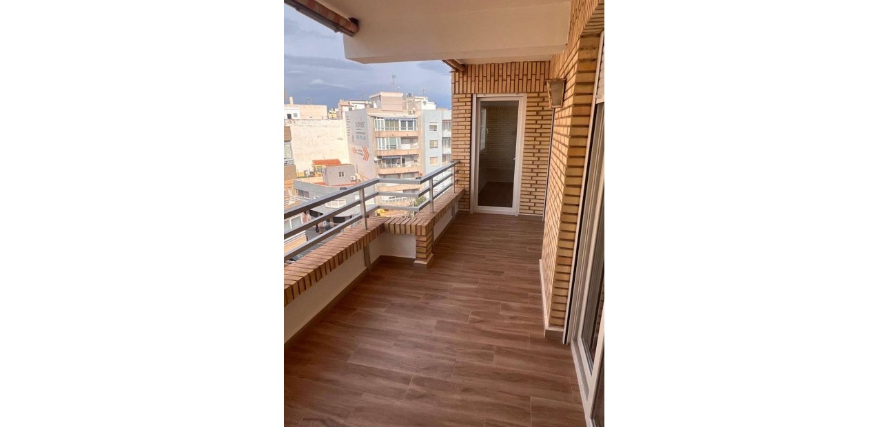 Herverkoop - Appartement / flat -
Torrevieja - torrevieja