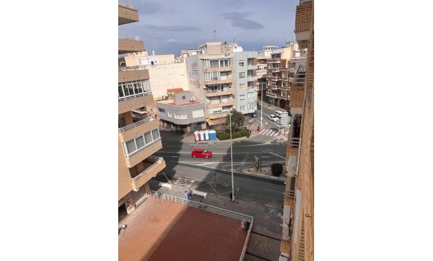 Herverkoop - Appartement / flat -
Torrevieja - torrevieja