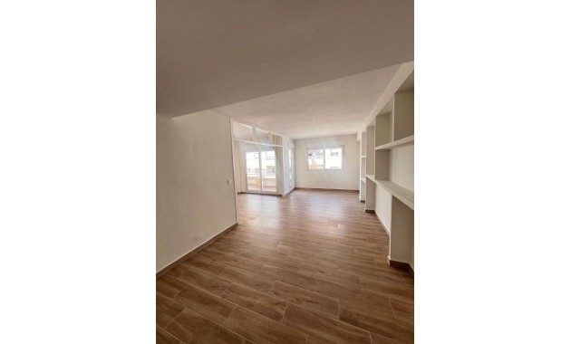 Herverkoop - Appartement / flat -
Torrevieja - torrevieja