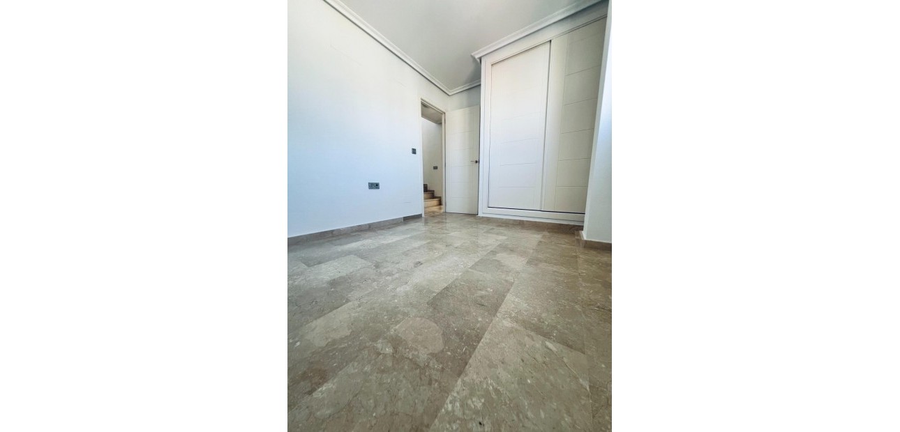 Venta - House -
Guardamar del Segura - EL RASO
