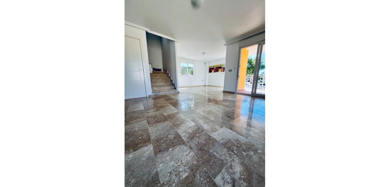 Venta - House -
Guardamar del Segura - EL RASO