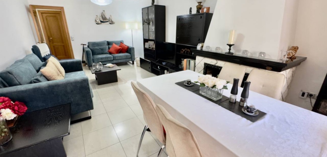 Herverkoop - Semi Detached -
Benijofar