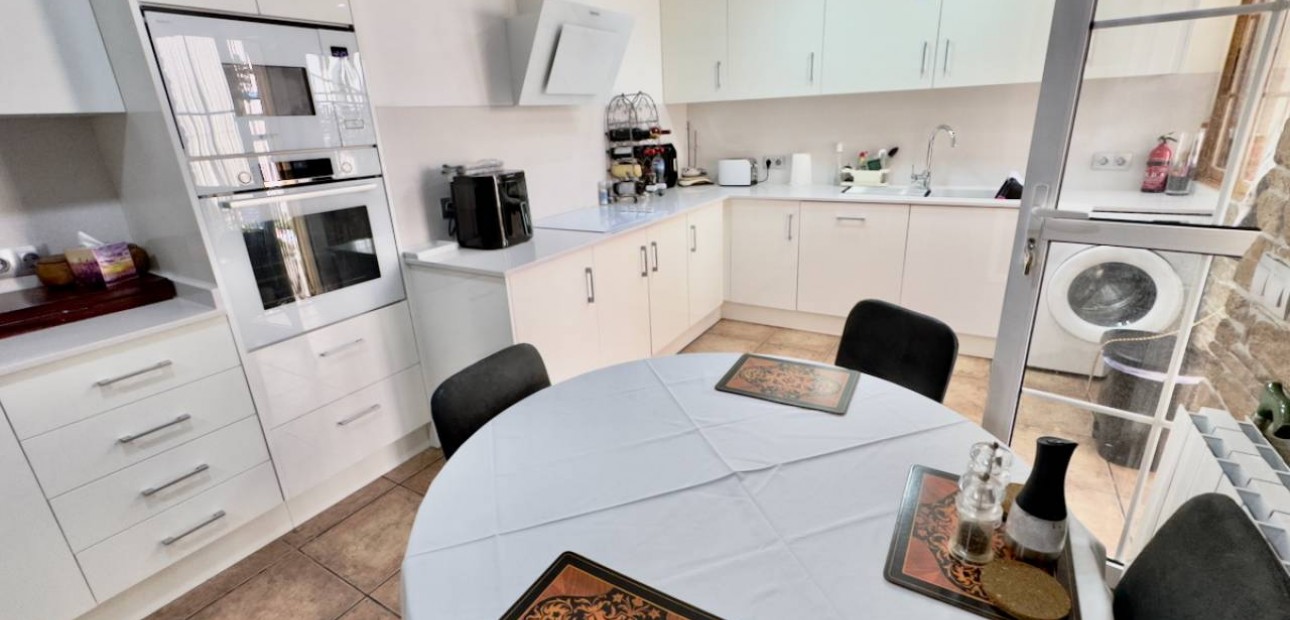 Herverkoop - Semi Detached -
Benijofar