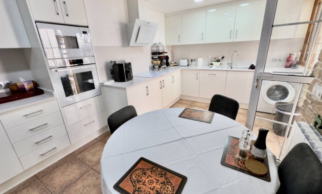 Herverkoop - Semi Detached -
Benijofar