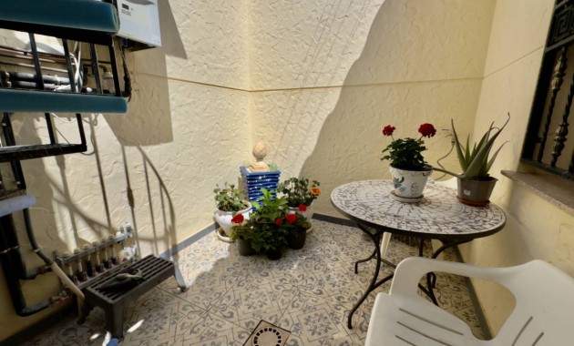 Herverkoop - Semi Detached -
Benijofar