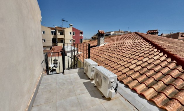 Herverkoop - Semi Detached -
Benijofar