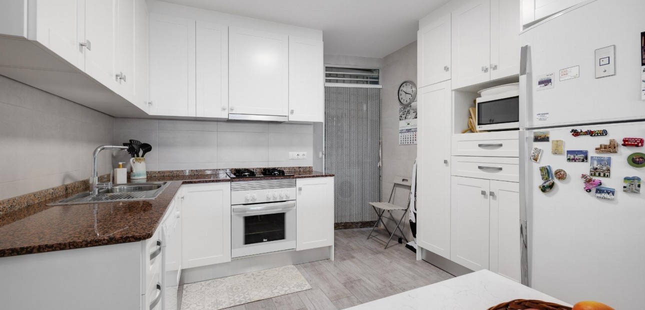 Herverkoop - Appartement / flat -
Torrevieja - torrevieja