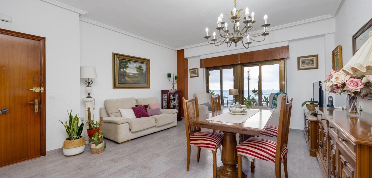 Herverkoop - Appartement / flat -
Torrevieja - torrevieja