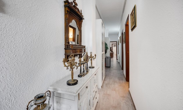 Herverkoop - Appartement / flat -
Torrevieja - torrevieja