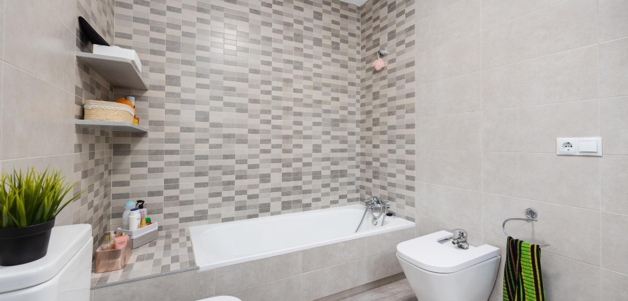 Herverkoop - Appartement / flat -
Torrevieja - torrevieja