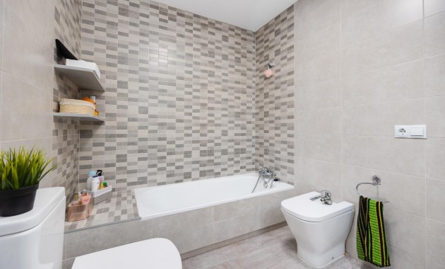 Herverkoop - Appartement / flat -
Torrevieja - torrevieja