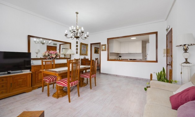 Herverkoop - Appartement / flat -
Torrevieja - torrevieja