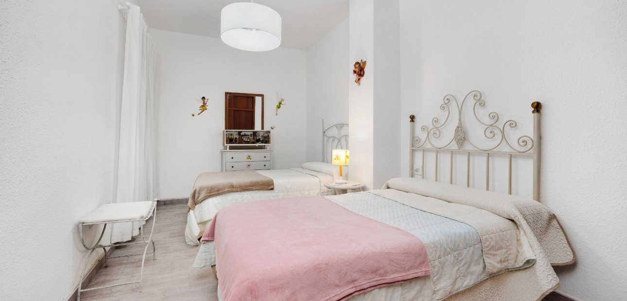 Herverkoop - Appartement / flat -
Torrevieja - torrevieja