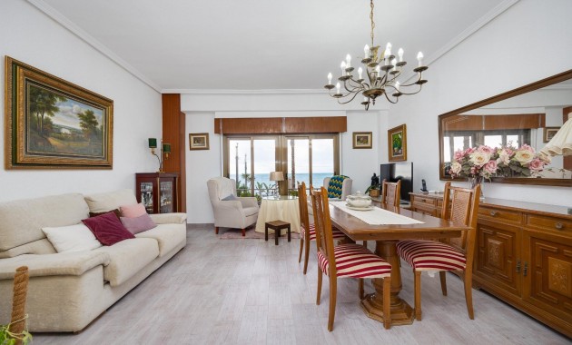 Herverkoop - Appartement / flat -
Torrevieja - torrevieja