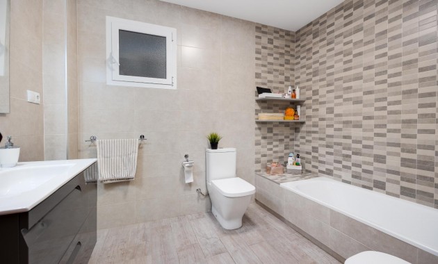 Herverkoop - Appartement / flat -
Torrevieja - torrevieja