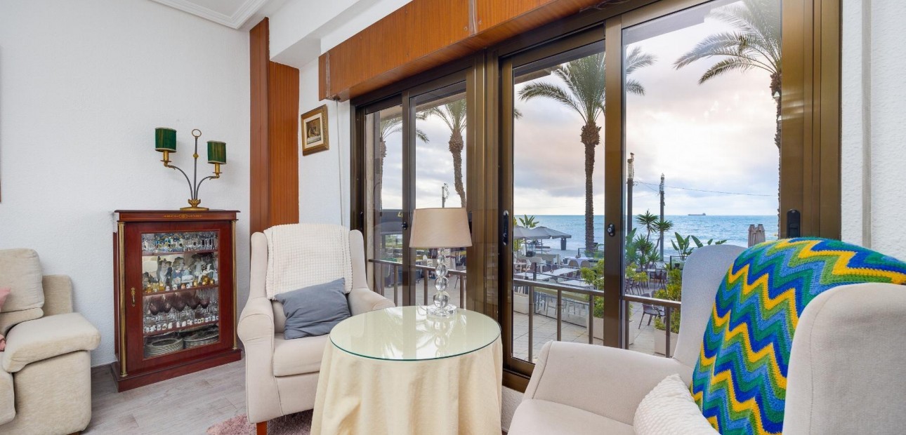 Herverkoop - Appartement / flat -
Torrevieja - torrevieja