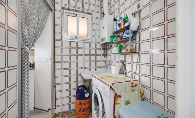 Herverkoop - Appartement / flat -
Torrevieja - torrevieja